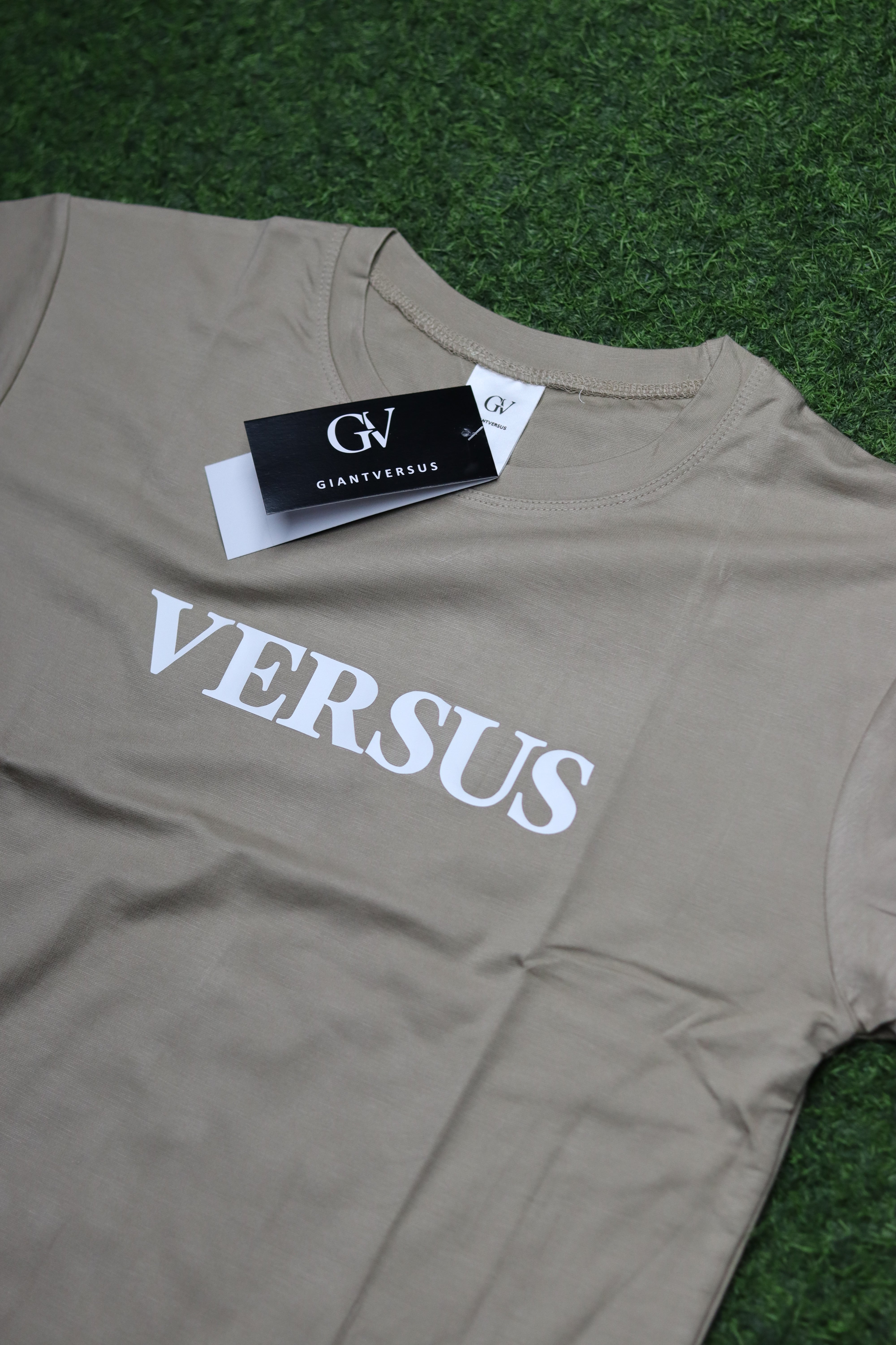 VERSUS